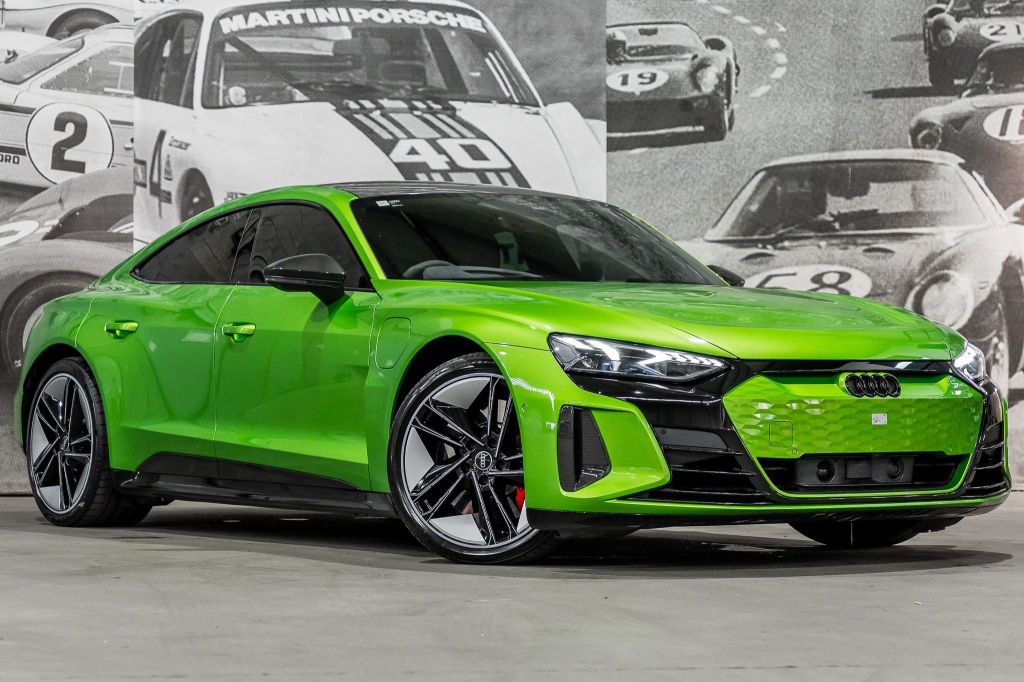 AUDI e-tron GT