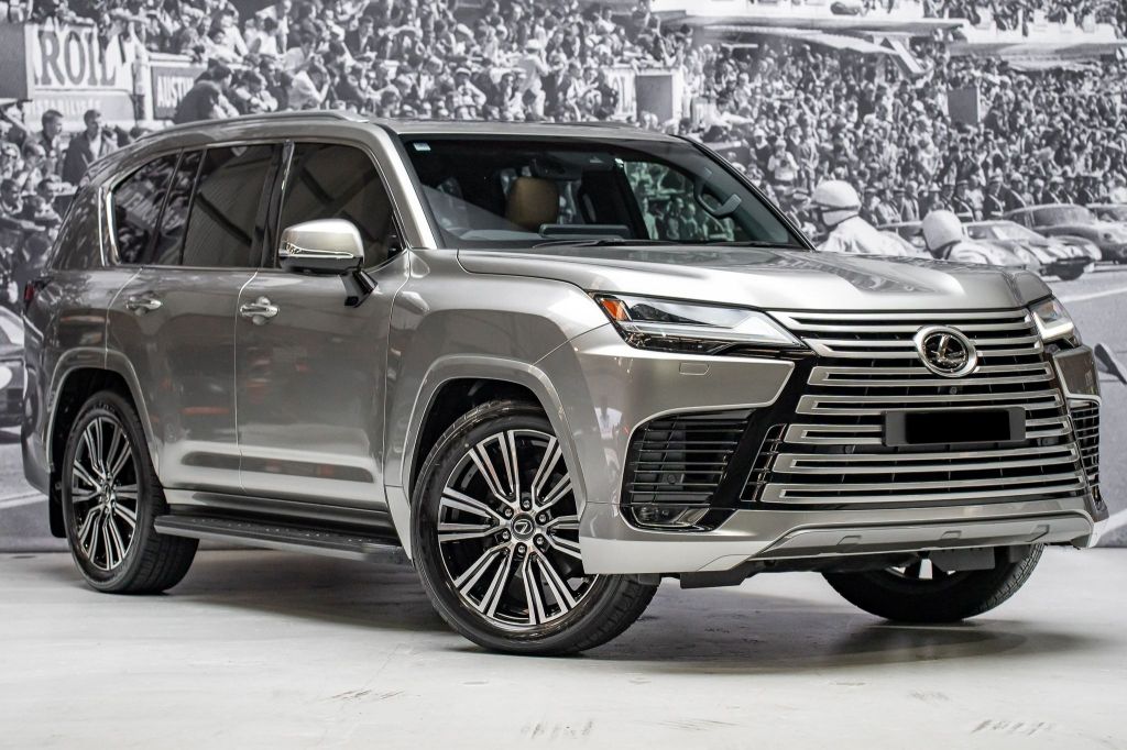 Lexus LX
